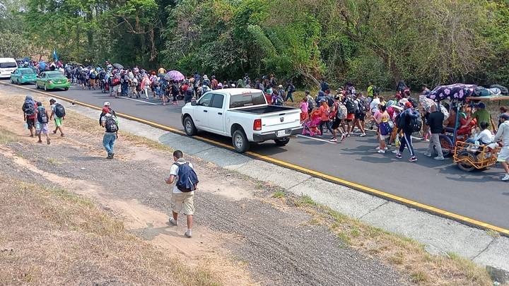 Venezolanos en Caravana Viacrucis Migrante: “No vamos a regresar, humillación las dadivas”