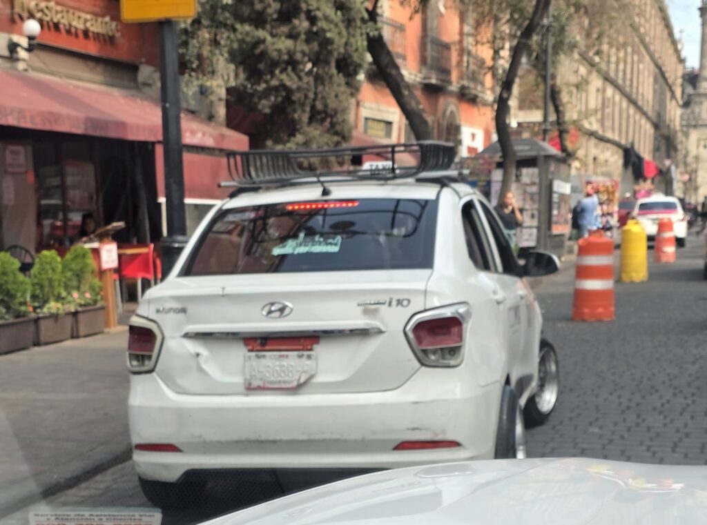 Propondrá la Senadora Mariela Gutiérrez Mayores Sanciones por Alterar e Invisibilizar Placas Vehiculares